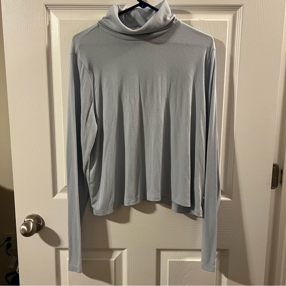 Old Navy Tops - Old Navy UltraLite Performance Cropped Ribbed Turtleneck Top, Size XL